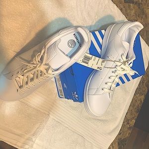 For sale men’s Adidas tenía shoes size 11 1/2 brand new color white